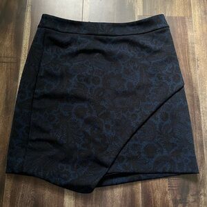 Express size 4 black and blue lace paisley mini skirt